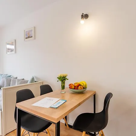 Laba Kolobrzeg Apartamenty Kasprowicza 20Ab Exterior photo
