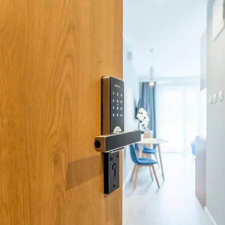 Laba Kolobrzeg Apartamenty Kasprowicza 20Ab Exterior photo