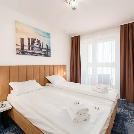 Laba Kolobrzeg Apartamenty Kasprowicza 20Ab Exterior photo