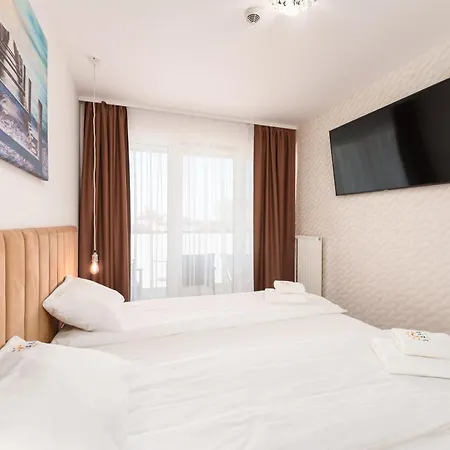 Laba Kolobrzeg Apartamenty Kasprowicza 20Ab Exterior photo