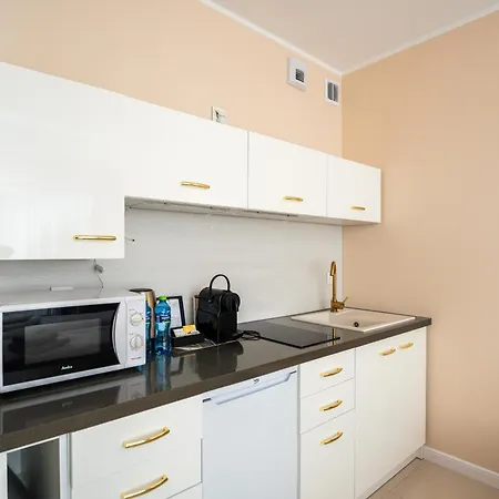 Laba Kolobrzeg Apartamenty Kasprowicza 20Ab Exterior photo
