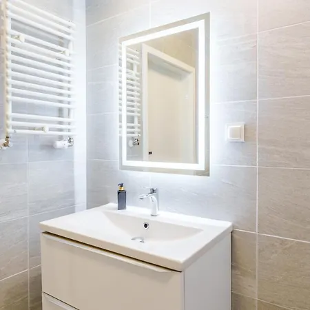 Laba Kolobrzeg Apartamenty Kasprowicza 20Ab Exterior photo
