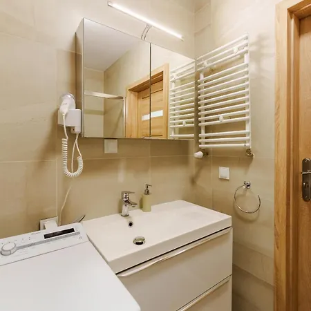 Laba Kolobrzeg Apartamenty Kasprowicza 20Ab Exterior photo