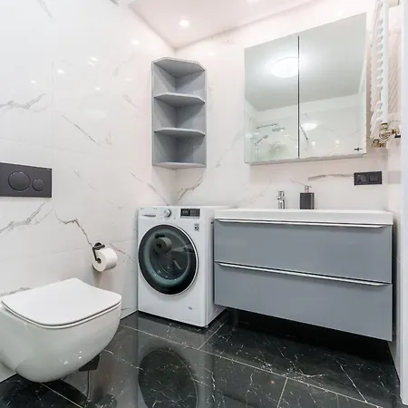 Laba Kolobrzeg Apartamenty Kasprowicza 20Ab Exterior photo