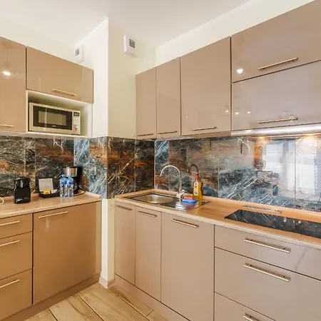 Laba Kolobrzeg Apartamenty Kasprowicza 20Ab Exterior photo
