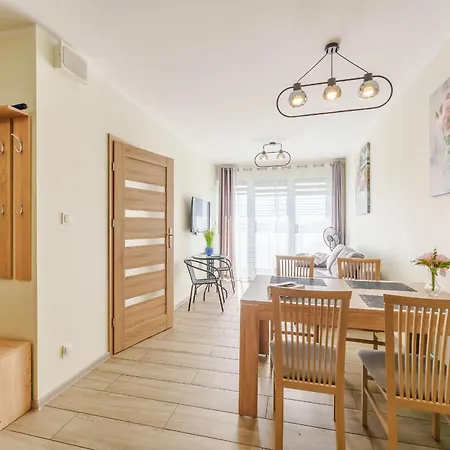 Laba Kolobrzeg Apartamenty Kasprowicza 20Ab Exterior photo