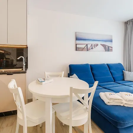Laba Kolobrzeg Apartamenty Kasprowicza 20Ab Exterior photo