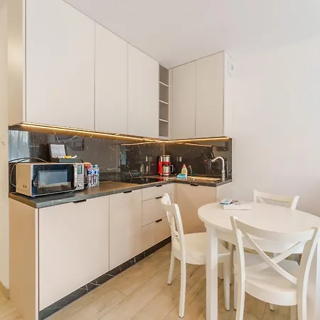 Laba Kolobrzeg Apartamenty Kasprowicza 20Ab Exterior photo